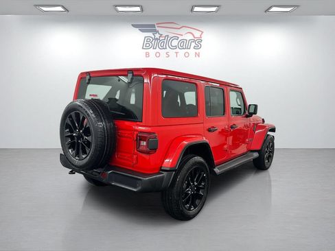 Used 2025 Jeep Wrangler Unlimited Sahara w/ Safety Group AWD/4WD image 4