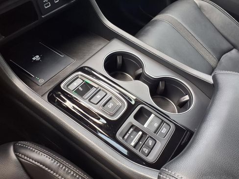 Used 2025 Honda Pilot EX-L image 21