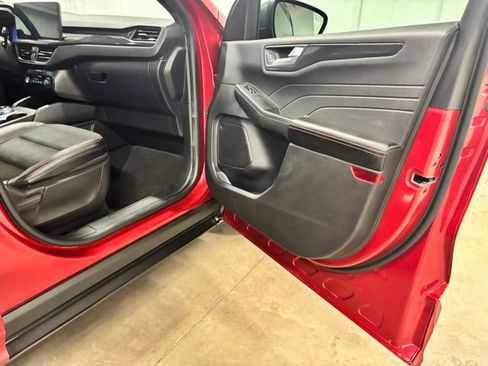 Used 2024 Ford Escape ST-Line w/ Tech Pack #1 FWD image 22