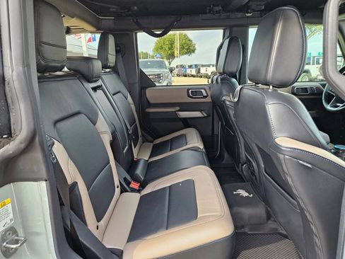 Used 2022 Ford Bronco Wildtrak image 19