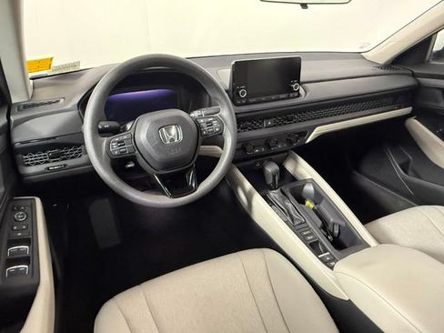 Used 2024 Honda Accord LX image 40