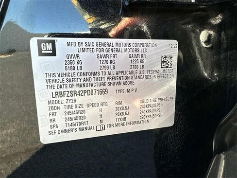 Used 2023 Buick Envision Avenir image 29