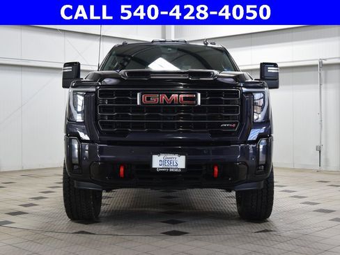 Used 2024 GMC Sierra 2500 AT4 w/ AT4 Premium Plus Package image 2