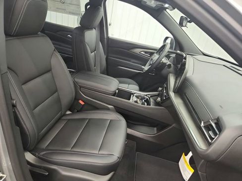 New 2026 Chevrolet Traverse LT w/ Driver Confidence Package FWD image 39