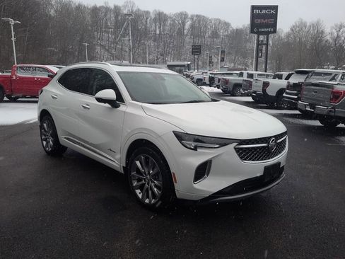 Used 2022 Buick Envision Avenir w/ Safety Package image 3