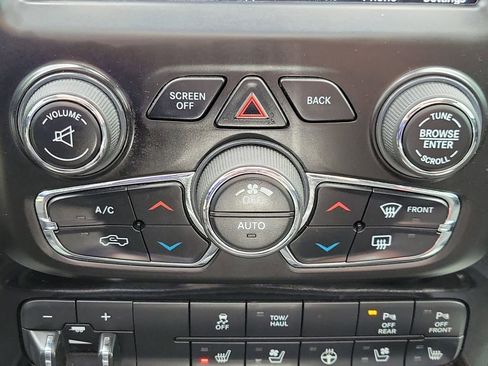Used 2018 RAM 1500 Sport w/ Sport Premium Group AWD/4WD image 28