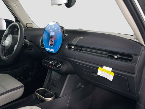 Used 2025 MINI Cooper S image 29