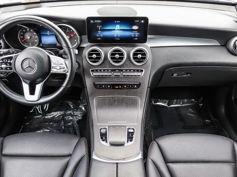Used 2020 Mercedes-Benz GLC 300 image 11