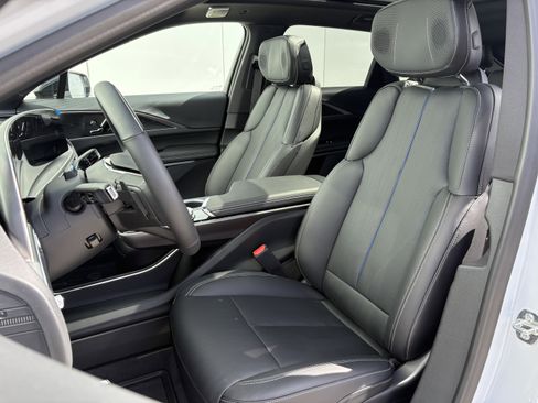 New 2026 Cadillac Lyriq Premium Luxury image 12