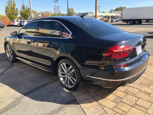 Used 2017 Volkswagen Passat 1.8T R-Line image 4