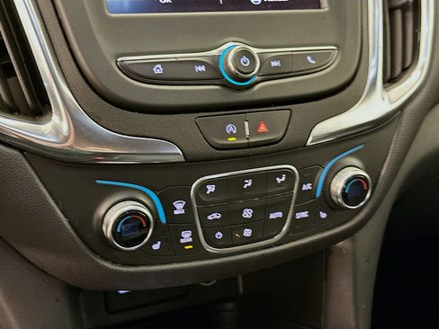 Used 2024 Chevrolet Equinox LT image 24