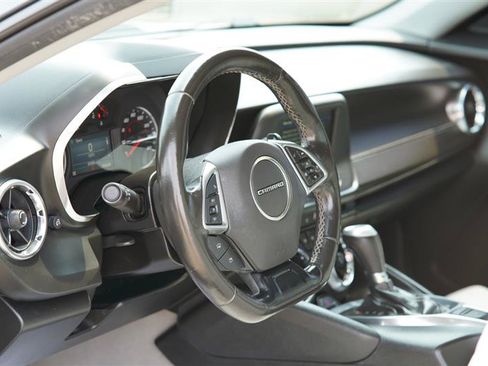 Used 2019 Chevrolet Camaro LT RWD image 40