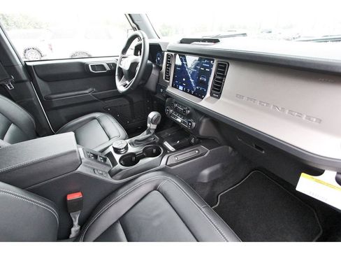 Used 2026 Ford Bronco Outer Banks AWD/4WD image 27