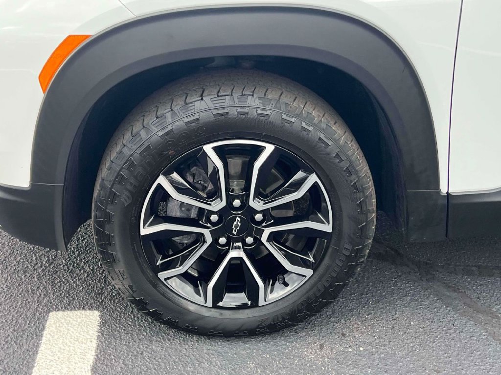 Used 2024 Chevrolet TrailBlazer ACTIV w/ Convenience Package AWD/4WD image 6