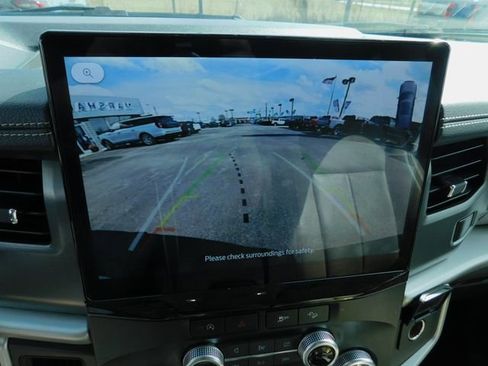 Used 2024 Ford Expedition Max XLT image 38