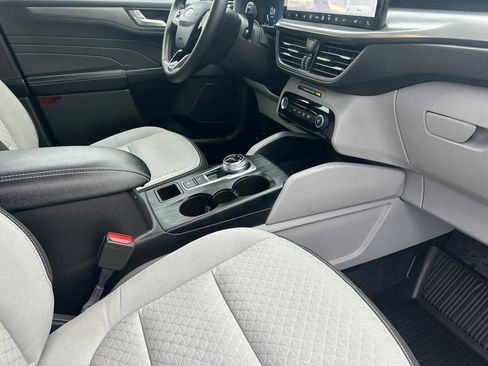 Certified 2023 Ford Escape Active w/ Tech Pack #2 image 16