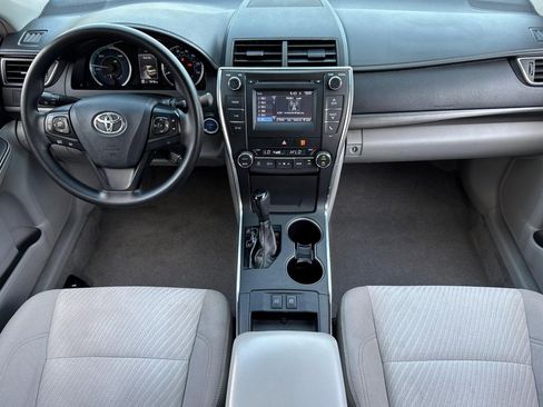 Used 2017 Toyota Camry LE FWD image 15