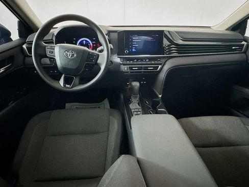 Used 2025 Toyota Camry LE w/ Convenience Package FWD image 24