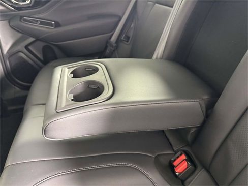 Used 2025 Subaru Outback Limited image 33