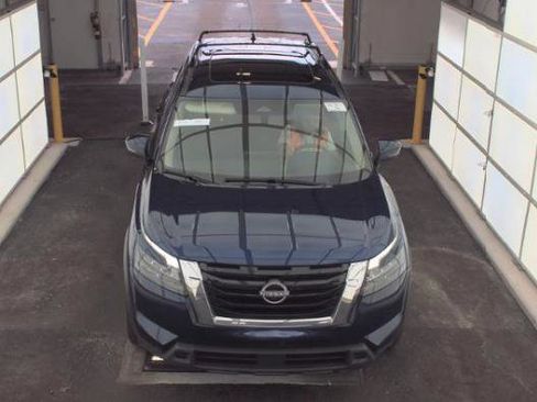Used 2023 Nissan Pathfinder SV w/ SV Premium Package AWD/4WD image 2