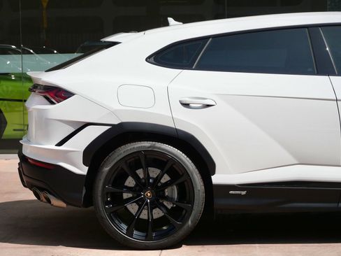 Used 2023 Lamborghini Urus S AWD/4WD image 12