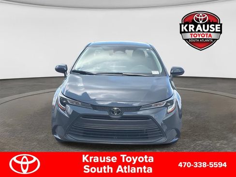 Used 2025 Toyota Corolla LE FWD image 2