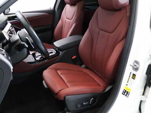 Used 2024 BMW X4 xDrive30i w/ Premium Package image 10