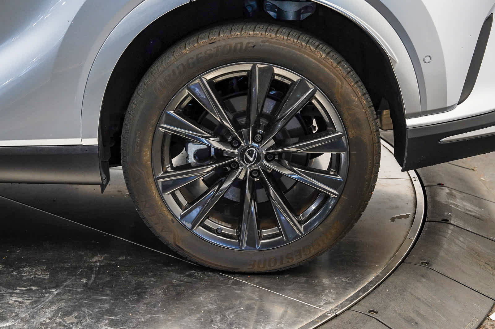 Used 2024 Lexus RX 350 F Sport w/ Convenience Package AWD/4WD image 10