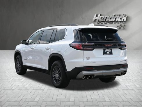 Used 2025 GMC Acadia Elevation FWD image 8