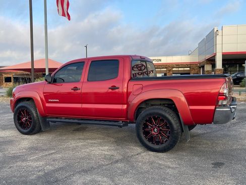 Used 2011 Toyota Tacoma PreRunner w/ SR5 Pkg #2 RWD image 7