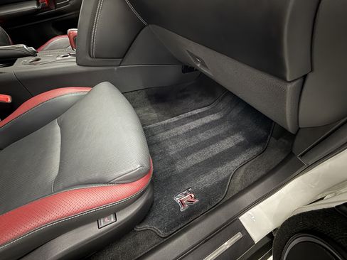 Used 2016 Nissan GT-R Black Edition AWD/4WD image 42