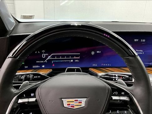 Used 2025 Cadillac Escalade Sport Platinum w/ LPO, ONYX Package AWD/4WD image 30