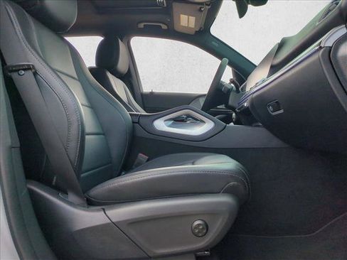 Used 2024 Mercedes-Benz GLE 350 4MATIC image 16