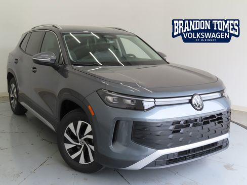 New 2025 Volkswagen Tiguan S image 1