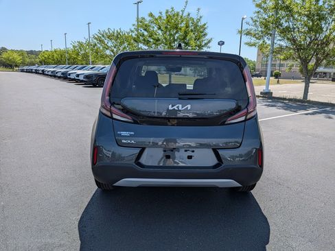 Used 2024 Kia Soul LX w/ Option Group 015 FWD image 4