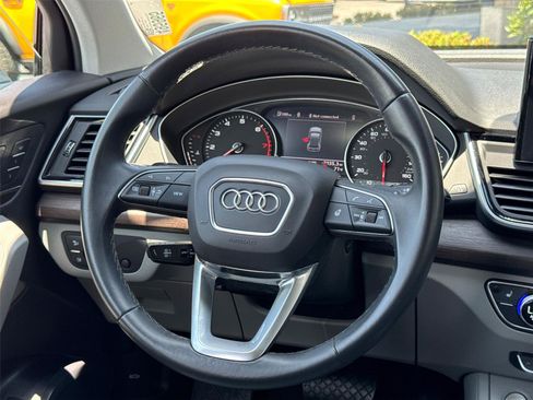 Used 2024 Audi Q5 2.0T Premium w/ Convenience Package AWD/4WD image 24