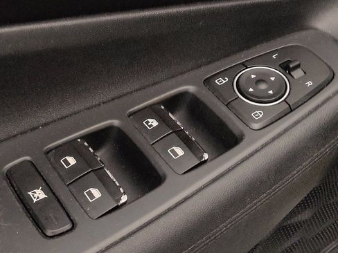 Used 2020 Hyundai Santa Fe SE image 27