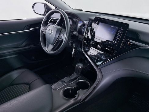 Used 2023 Toyota Camry SE FWD image 15