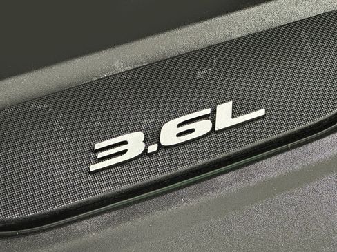 Used 2017 Chrysler Pacifica Touring-L image 22