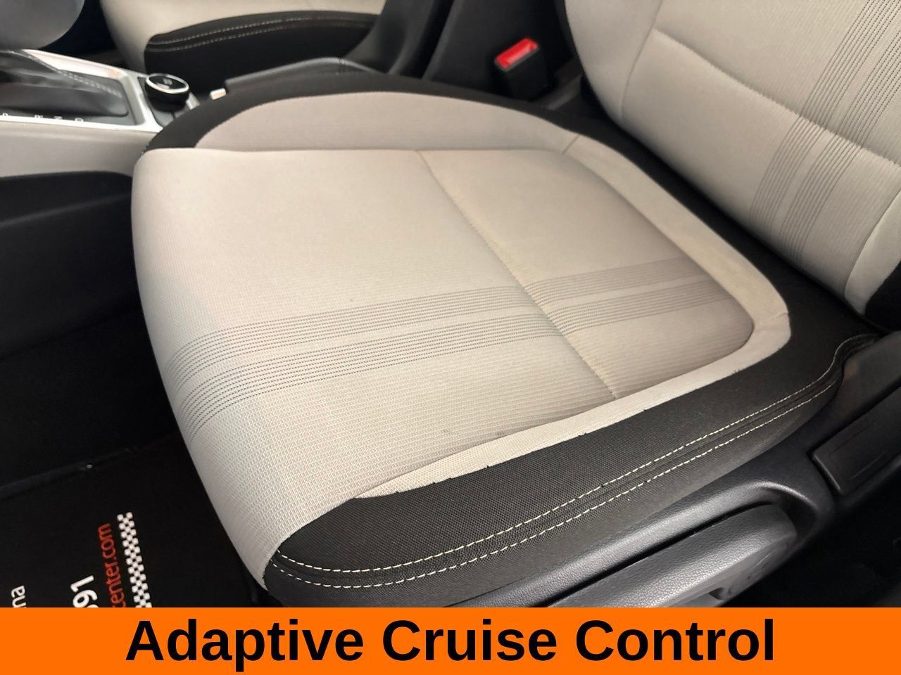 Used 2024 Hyundai Venue SEL FWD image 14