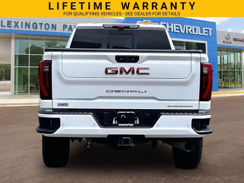 Used 2024 GMC Sierra 2500 Denali w/ Denali Reserve Package AWD/4WD image 4