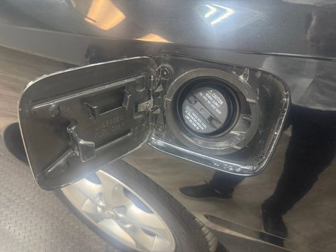 Used 2001 Toyota Solara SE FWD image 25