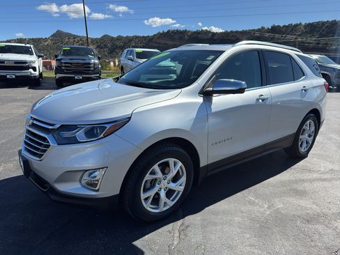 Used 2021 Chevrolet Equinox Premier image 3