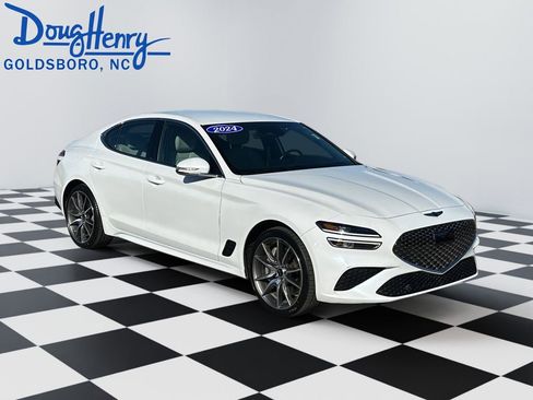Used 2024 Genesis G70 2.5T RWD image 7