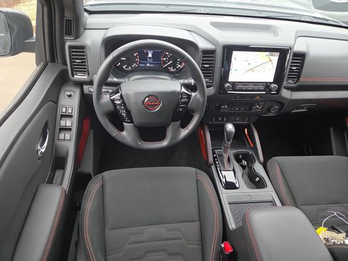 Used 2024 Nissan Frontier Pro-X w/ Pro Convenience Package image 13