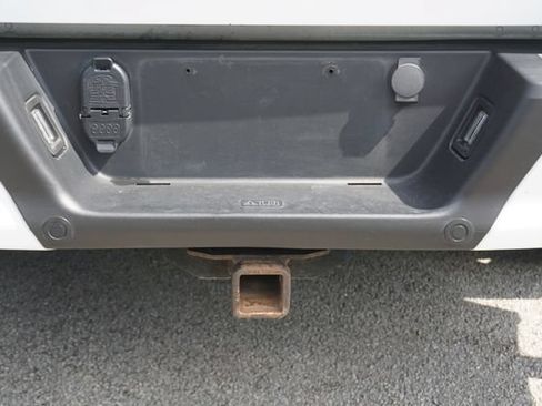 Used 2017 Ford F150 XLT w/ Equipment Group 302A Luxury RWD image 8
