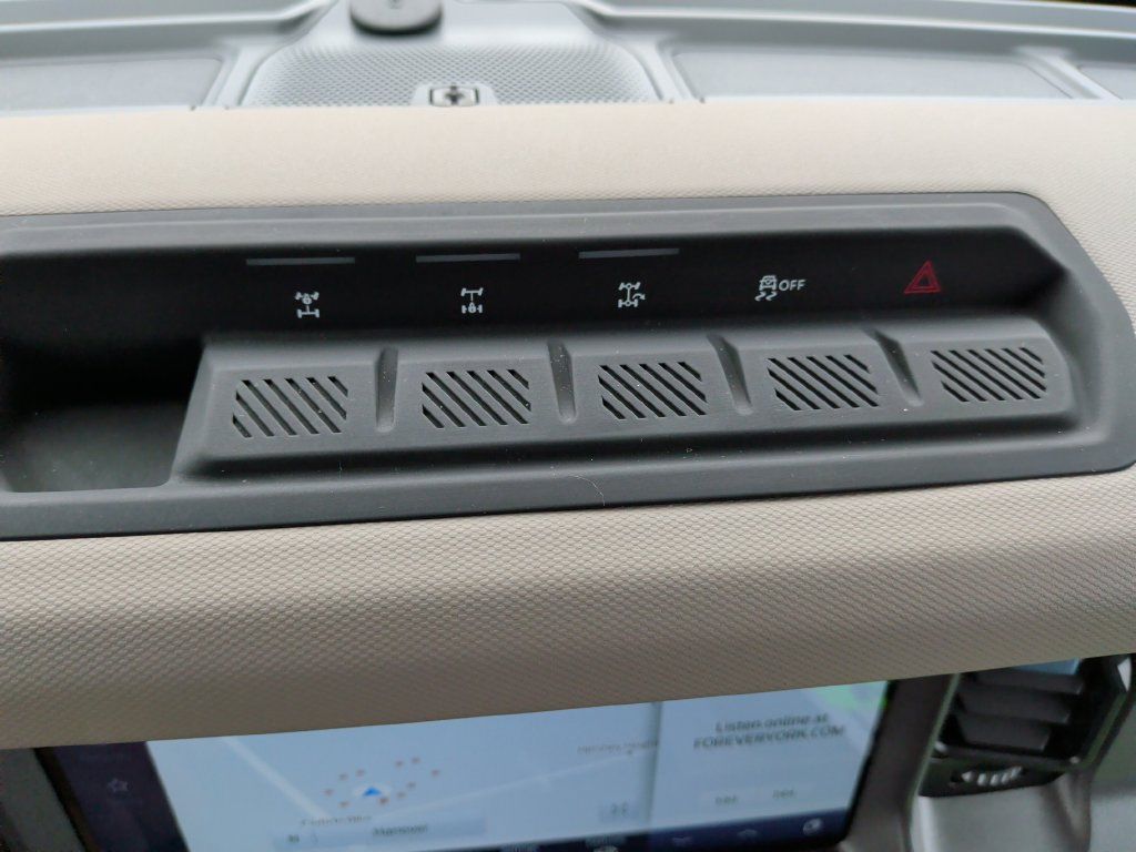 Certified 2024 Ford Bronco Wildtrak AWD/4WD image 24