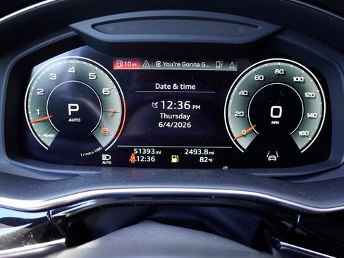 Used 2022 Audi Q8 Premium Plus AWD/4WD image 31