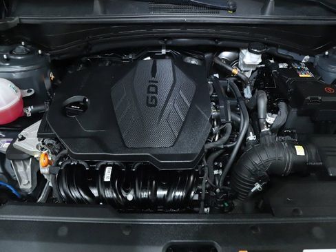 Used 2025 Kia Sportage LX image 37