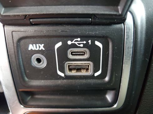 Certified 2021 Jeep Gladiator Mojave AWD/4WD image 29